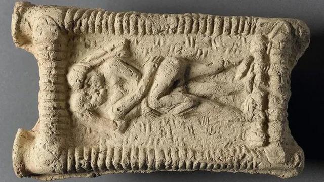 глиняная табличка из древней Мосопотамии