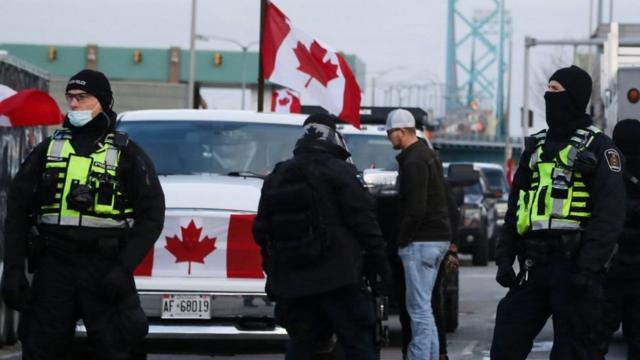 Протестующие в Канаде