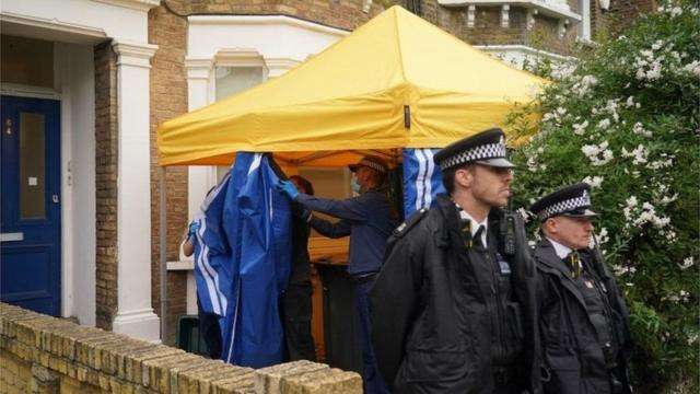 Полиция проводит обыск по трем адресам в Лондоне