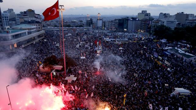 Протесты на площади Таксим в 2013 году