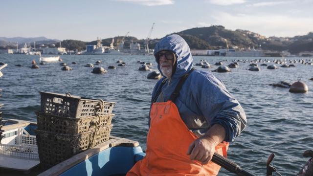 Рыбаки уже испытывают на себе последствия потепления мировых океанов - их уловы падают