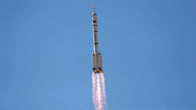 Старт ракеты с космодрома Цзюцюань