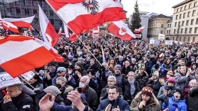 Протесты против обязательной вакцинации в Австрии