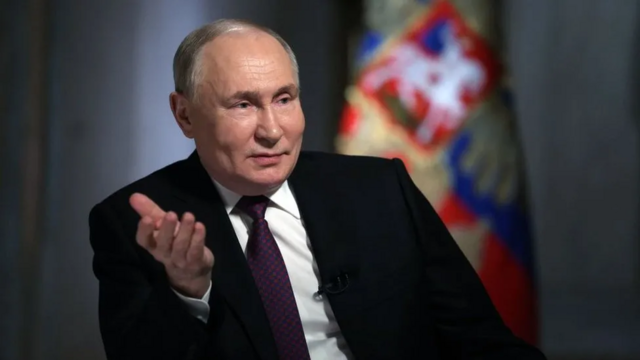 Tổng thống Nga Vladimir Putin trả lời phỏng vấn của tập đoàn truyền thông Rossiya Segodnya
