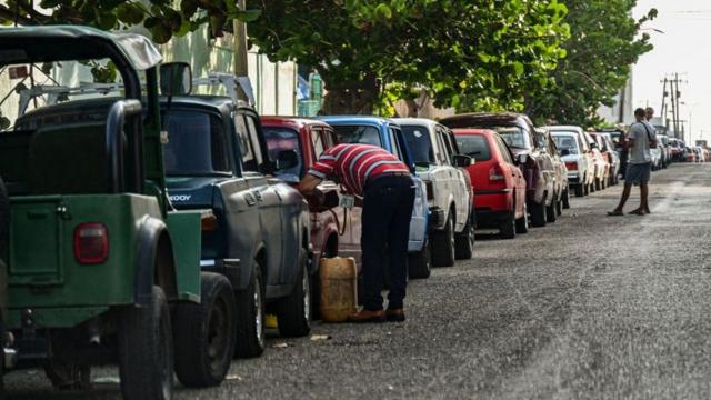 Очередь из автомобилей