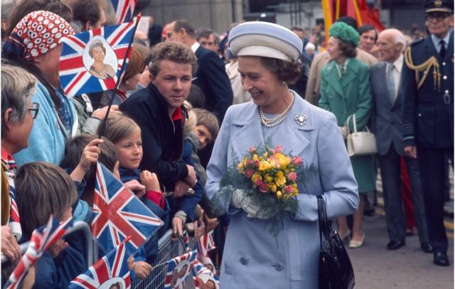 Королева в 1977 году