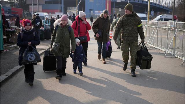 Дія, рух та допомога іншим - кращі ліки від апатії і розчарування