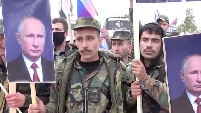 Сирийские военные с портретами Путина