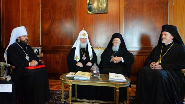 Митрополит Иларион на встрече двух патриархов в Стамбуле