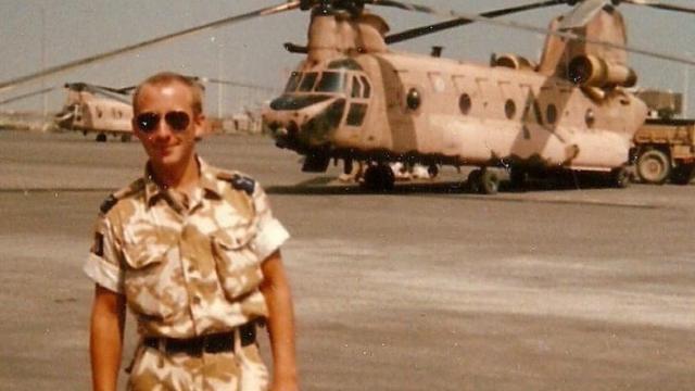 Керри Фуллер во время войны в Персидском заливе