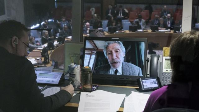 Уотерс выступил в ООН по видеосвязи из дома в Швейцарии
