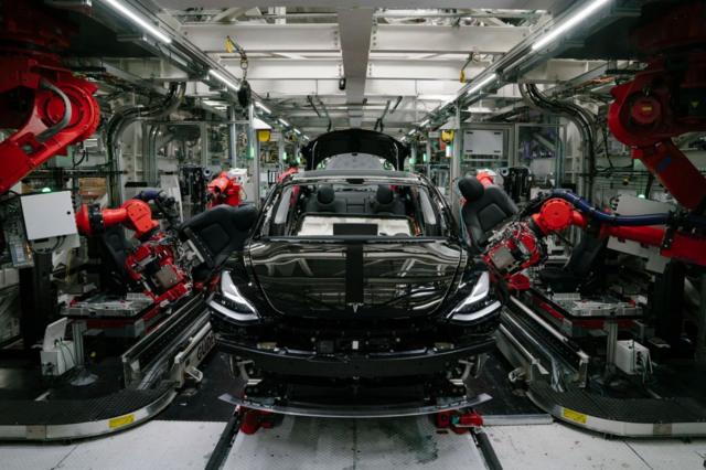 Tesla Model 3 на фабрике. Калифорния, июль 2018 года.