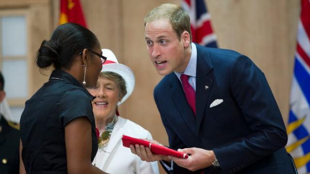 В 2011 году герцог и герцогиня Кекмбриджские присутствовали на церемонии получения канадского гражданства