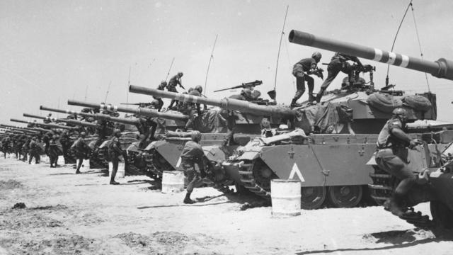 Израильские танки перед наступлением на Синае (1 июня 1967 года)
