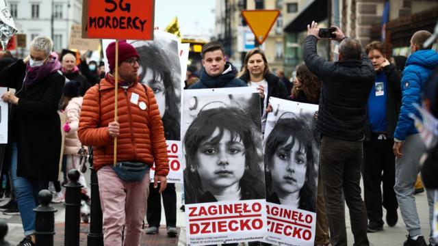 Массовая акция протеста в защиту прав мигрантов в Варшаве