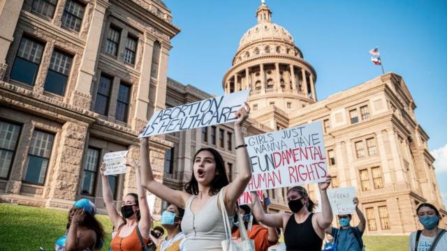 Протест против нового ограничения абортов в Техасе