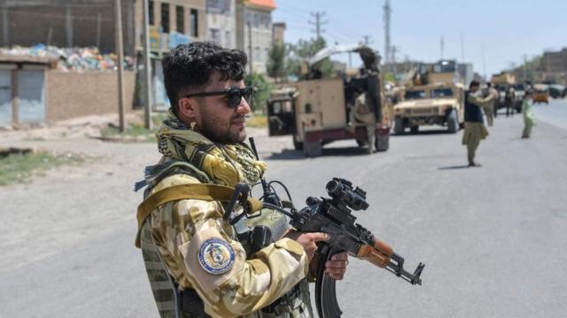Боец афганского спецназа в Герате