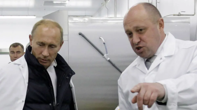 Thủ lĩnh nhóm lính đánh thuê Wagner, Yevgeny Prigozhin có quan hệ 'nồng ấm' với Vladimir Putin