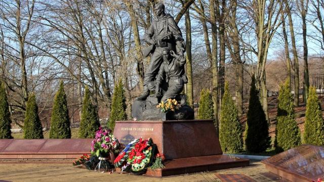 памятник разведчикам в Калининграде