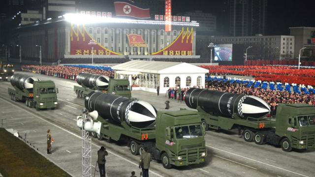 Новая ракета была показана на параде в Пхеньяне