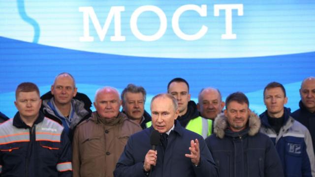 Путин во время церемонии открытия железнодорожного сообщения по Крымскому мосту в 2019 году