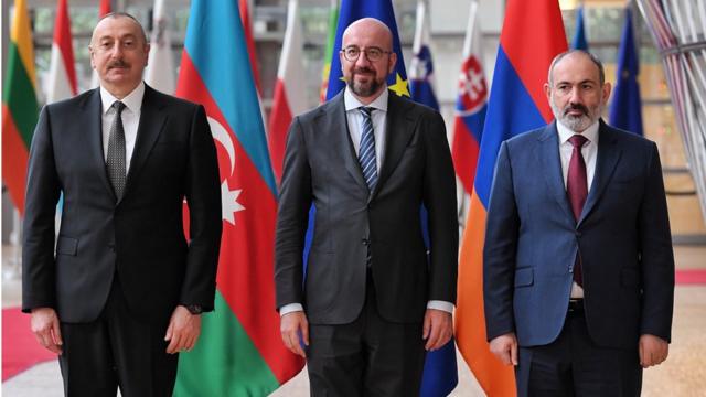 Никол Пашинян, Ильхам Алиев и Шарь Мишель на встрече в Брюсселе 22 мая 2022 года