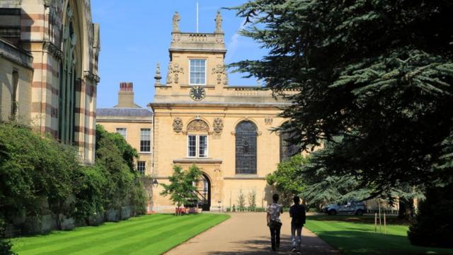Тринити-колледж в Оксфорде.