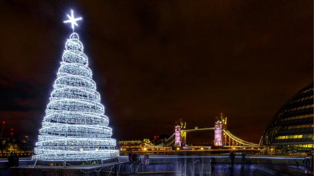 Рождественская елка в Лондоне
