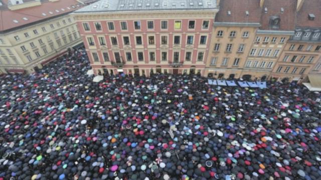 протесты в Польше