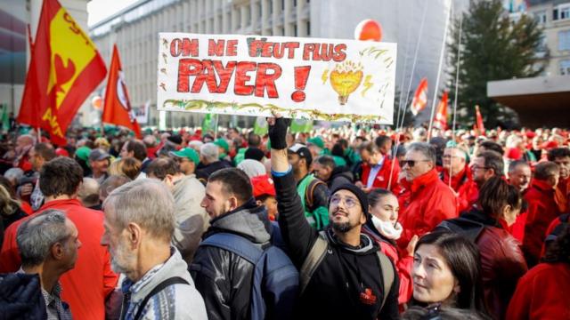 Протест в Бельгии против роста цен на свет и тепло: "Не можем и не хотим платить больше"