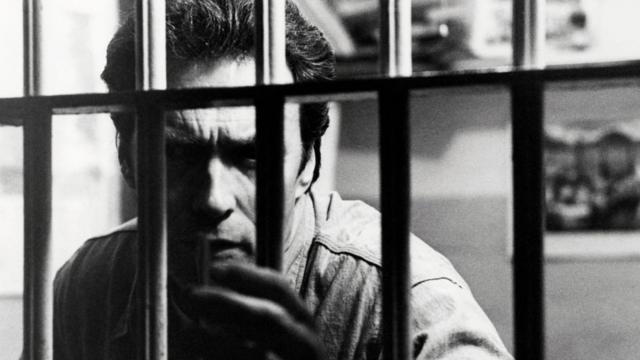Клинт Иствуд – Фрэнк Моррис, заключенный тюрьмы Алькатрас