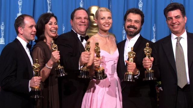 Harvey Weinstein and colleagues during the 1999 Oscars winner's photo opportunity