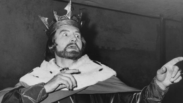 "Король Иоанн" - пьеса Уильяма Шекспира, в заглавной роли Морис Денэм, 1961 год