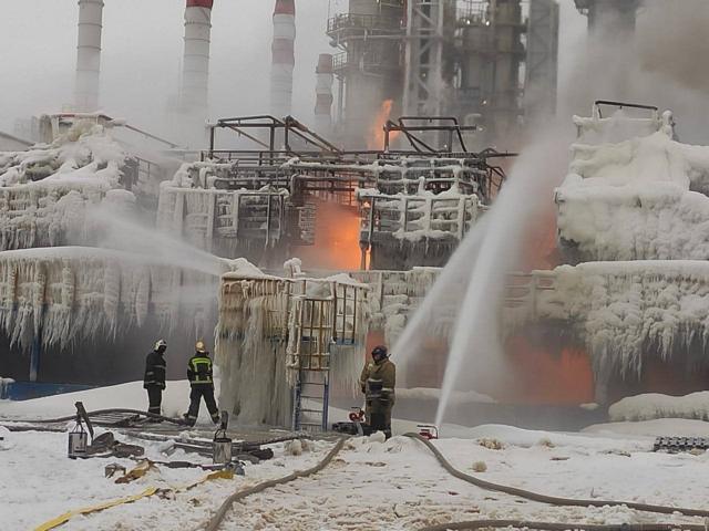 Пожар на НПЗ в Усть-Луге