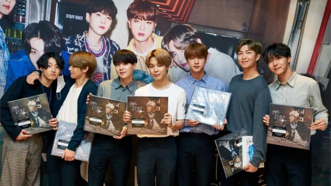 Members of BTS pose, September 2020