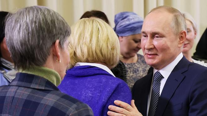Путин на встрече с матерями военных