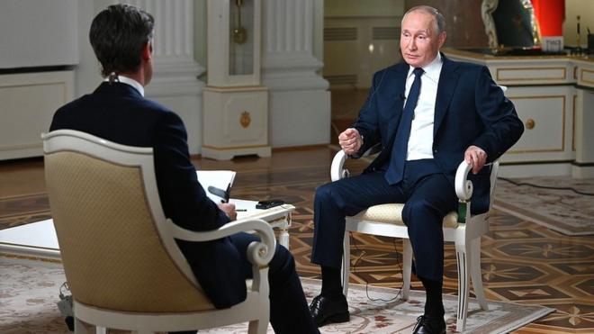 Во время интервью Путина Киру Симмонсу