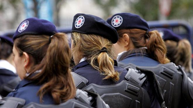 Женщины-полицейские в Турции