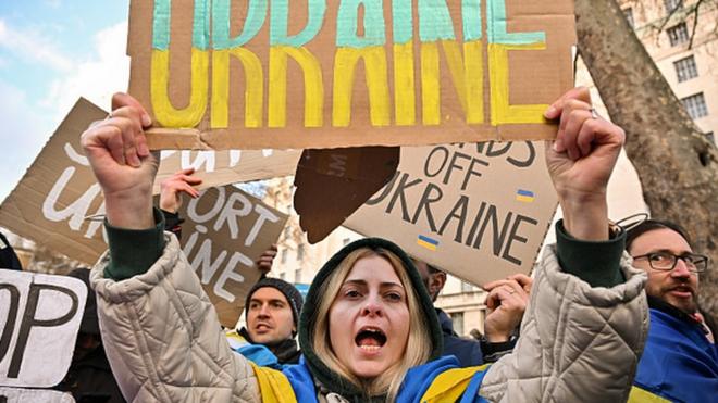Демонстрация украинцев на Даунинг-стрит