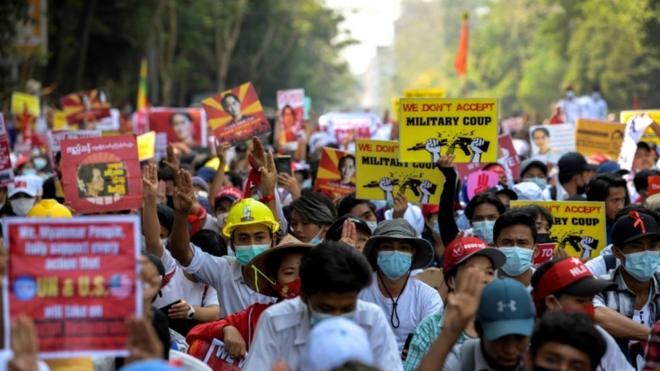 Протесты в Мьянме