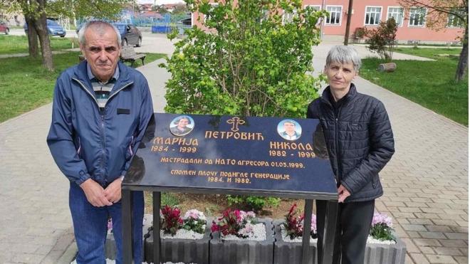 Dragiša i Zorica Petrović izgubili su oboje dece 1. maja 1999. kada je NATo pogodio autobus Niš ekspresa