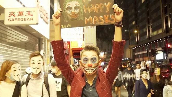 Протестный Хэллоуин в Гонконге