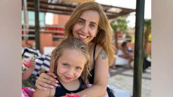 Даниэле Алони и ее шестилетняя дочь Эмилия были освобождены в рамках сделки