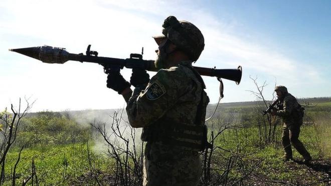 Украинский гранатометчик под Бахмутом