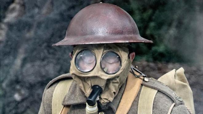 WW1 gas mask being demonstrated