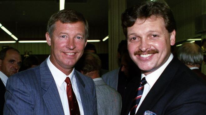 Michael Knighton and Sir Alex Ferguson in 1989