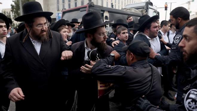 protest ultraortodoksnih jevreja zbog sluzenja vojnog roka