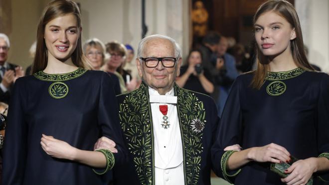 Pierre Cardin with two models in 2016