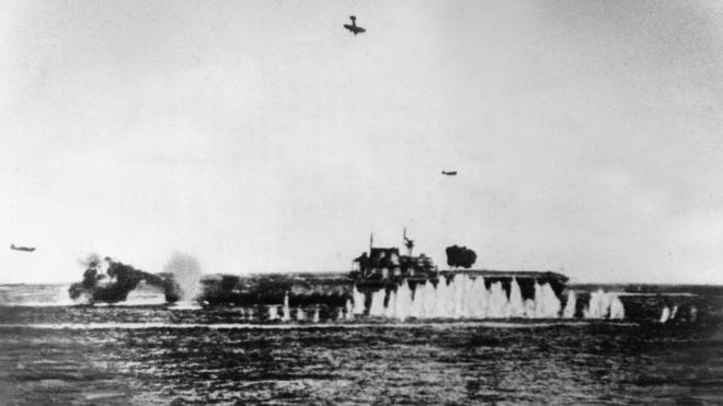 Битва у Санта-Круз. "Хорнет" под ударами японских самолетов
