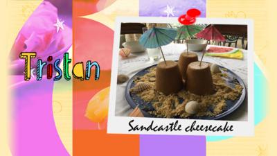 A picture of some sandcastle shaped cheesecakes.